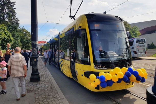 Tramwaj na al. Solidarności